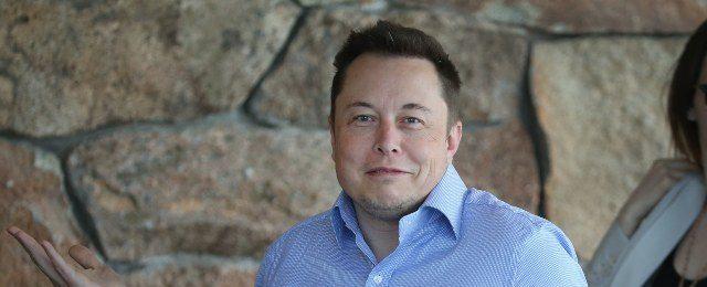 Tesla Battery Fire Causes Major Highway Closure in Illinois