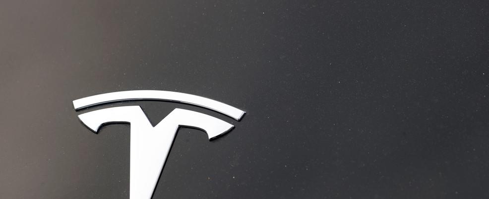 Woman recovering after Tesla crashes in self-driving mode