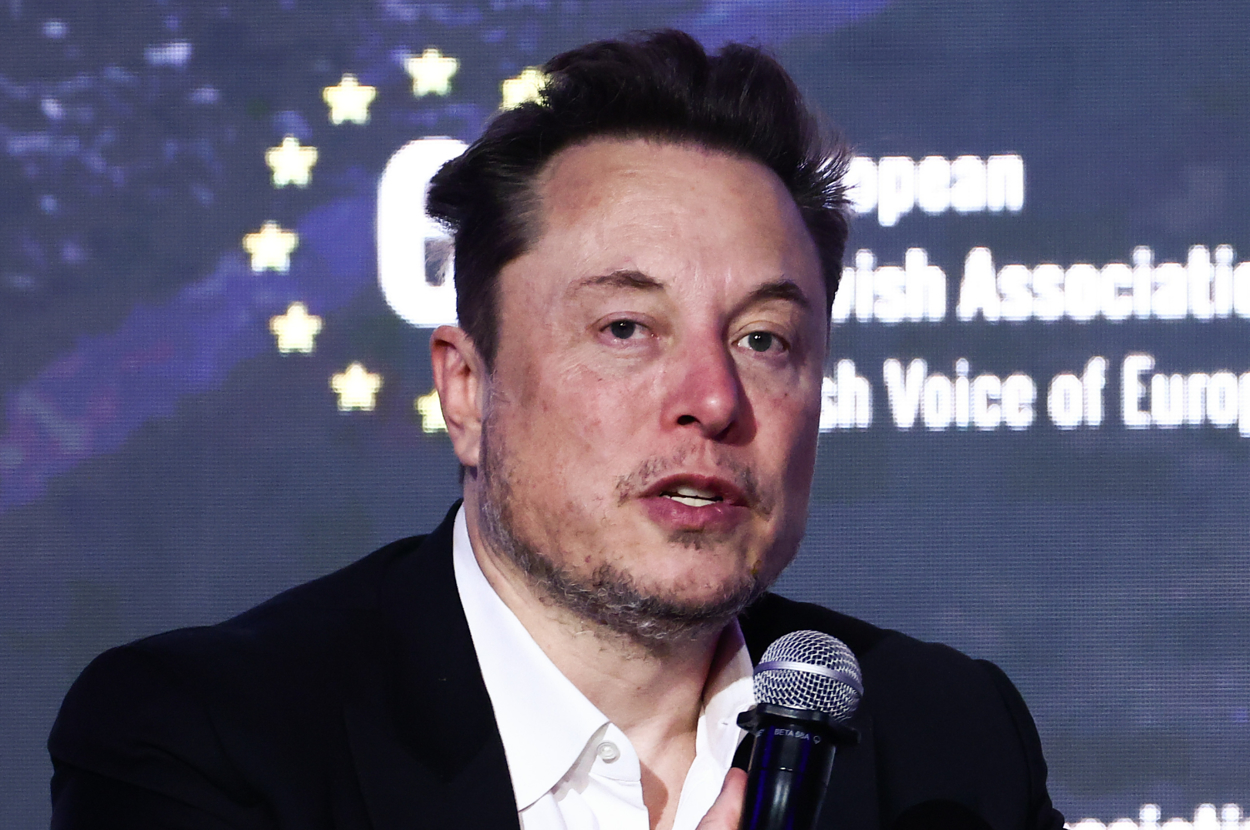 Elon Musk Claims Tesla Is Releasing the Robotaxi This Year