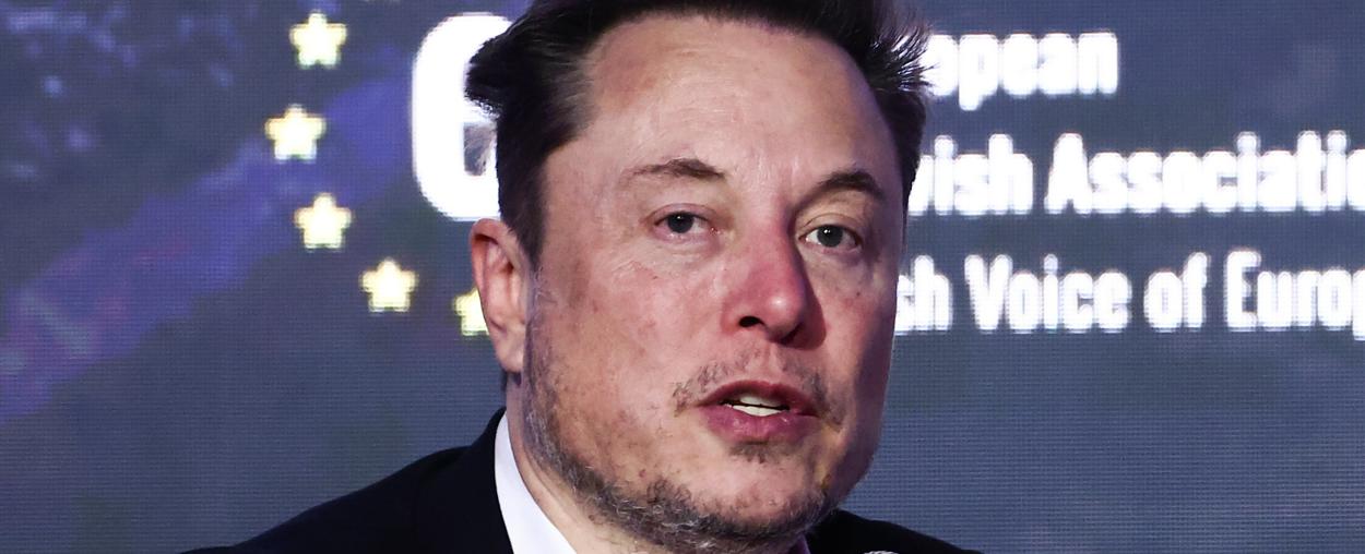 Elon Musk Claims Tesla Is Releasing the Robotaxi This Year