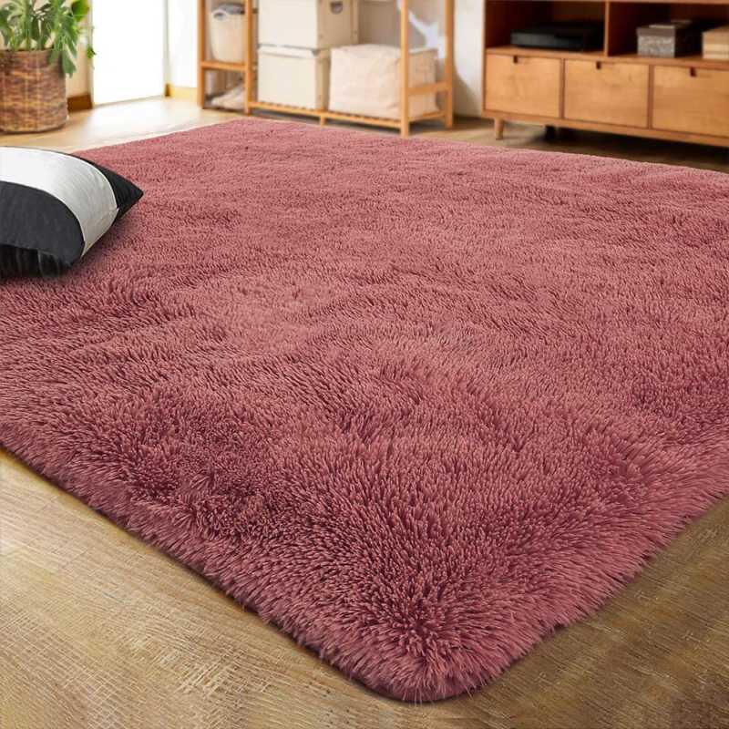 8 Contemporary and Unique Shaggy Rugs for the Home
