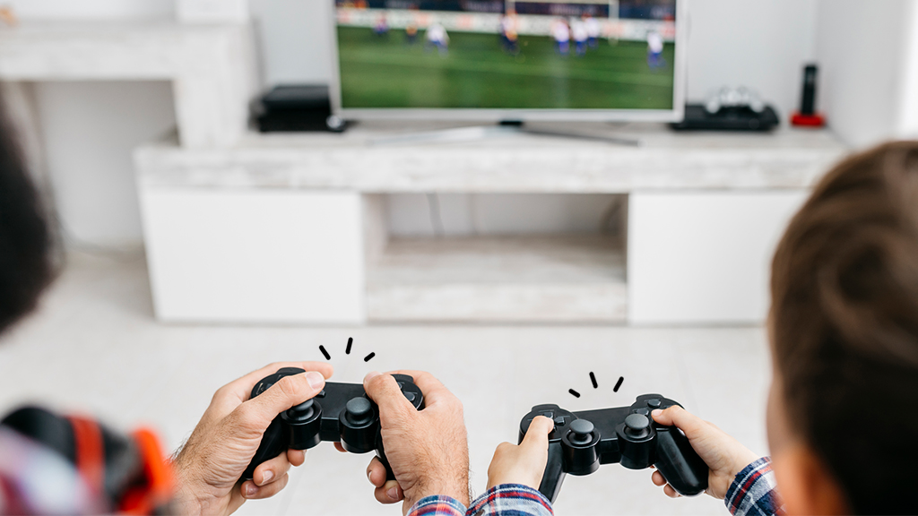 How to play online games on a PC with a good connection for free