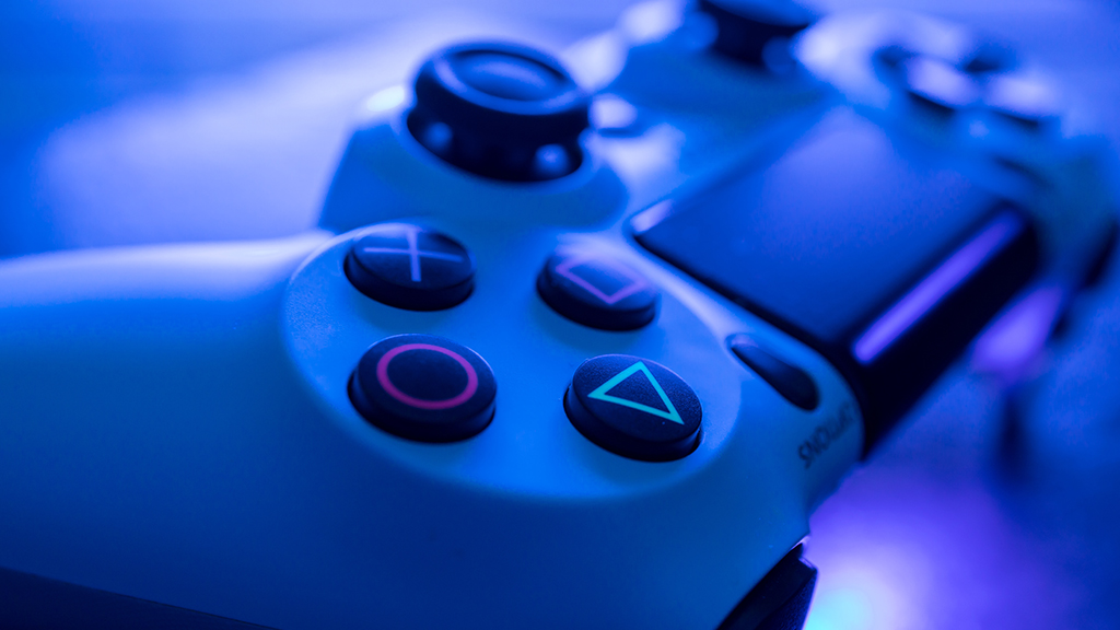 Glad Åre Mængde penge How to fix the blue light of death on a PS4 | Asurion