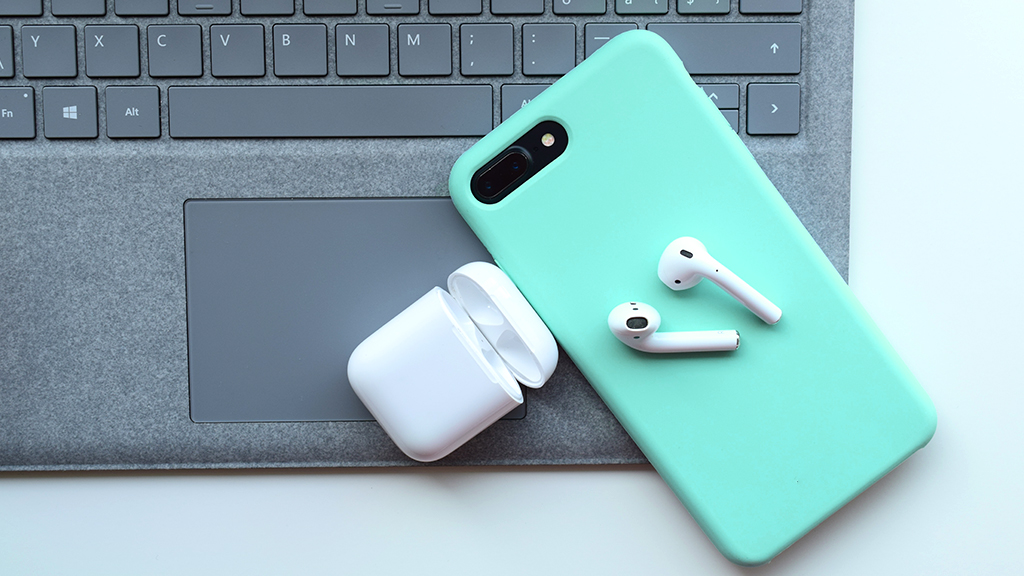 Pairing AirPods to iPhone and Mac