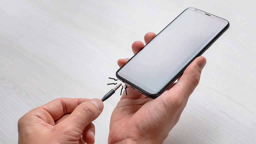 How to fix the headphone jack on an Android Asurion