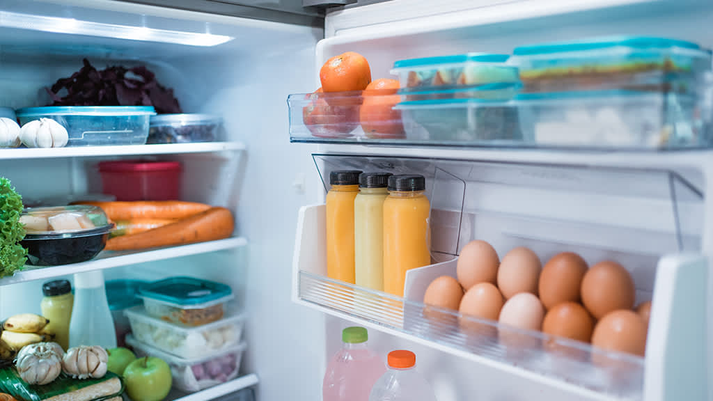 How long will food last in your fridge or freezer without power? Asurion