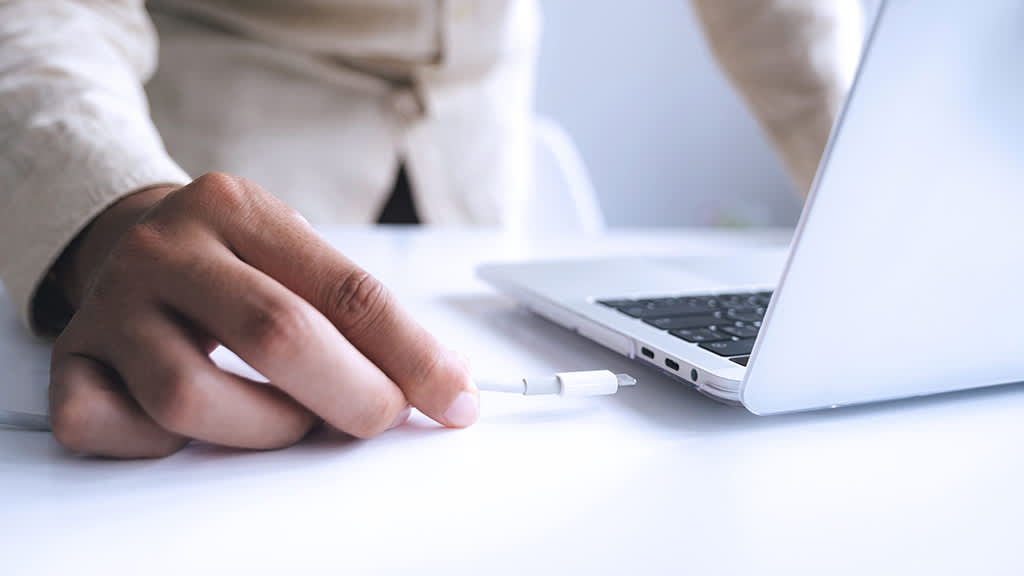 What To Do When Your Laptop Battery Is Not Charging Asurion