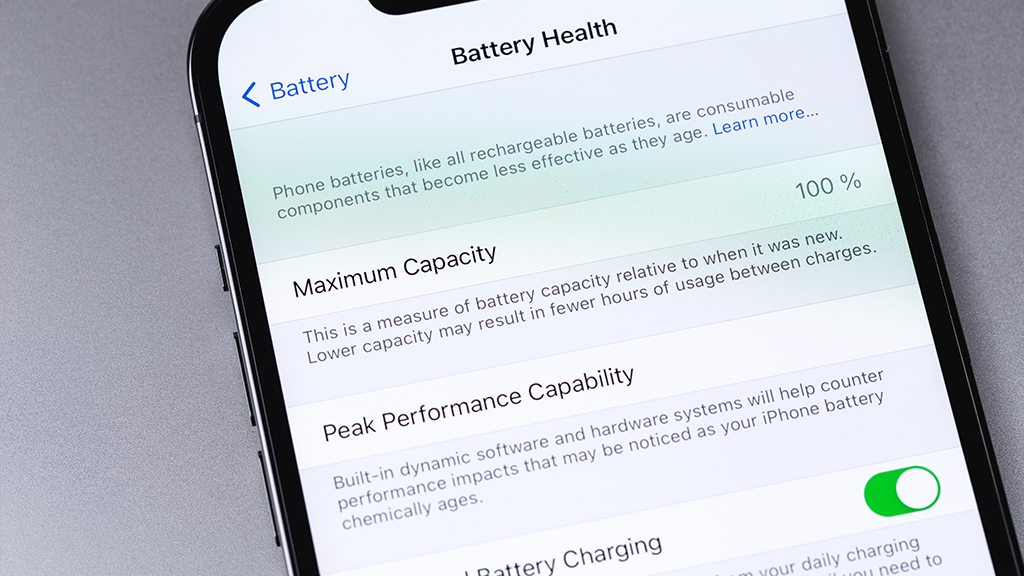 iPhone battery health screen