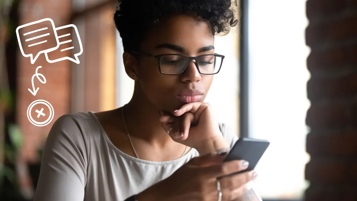 Woman turning off the read receipts on Android