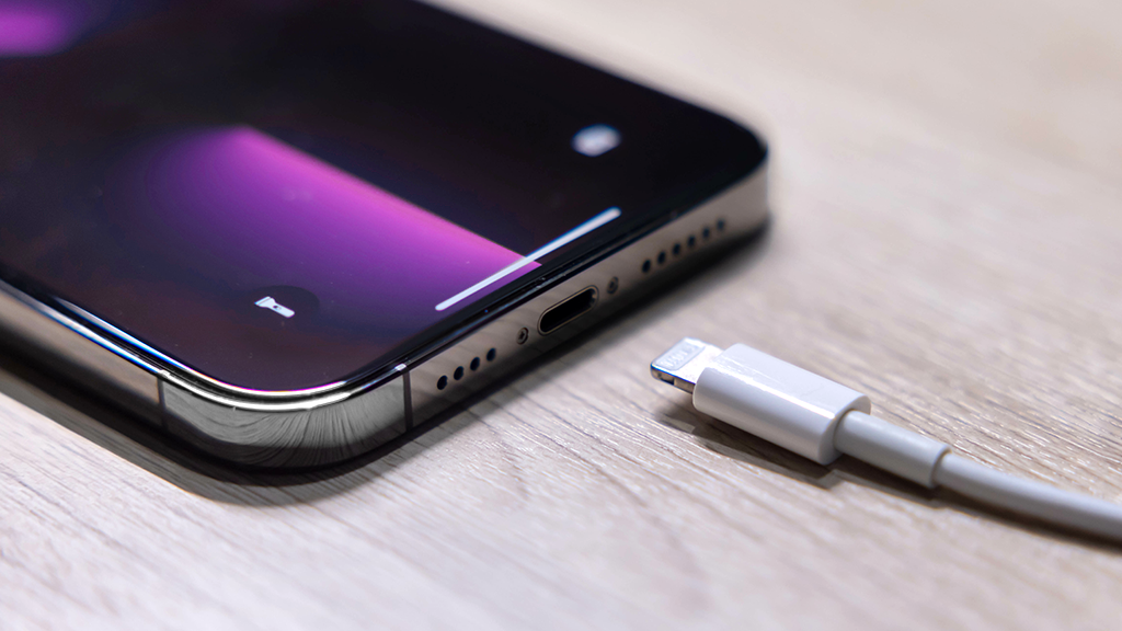 iPhone charging slowly? How to fix it | Asurion