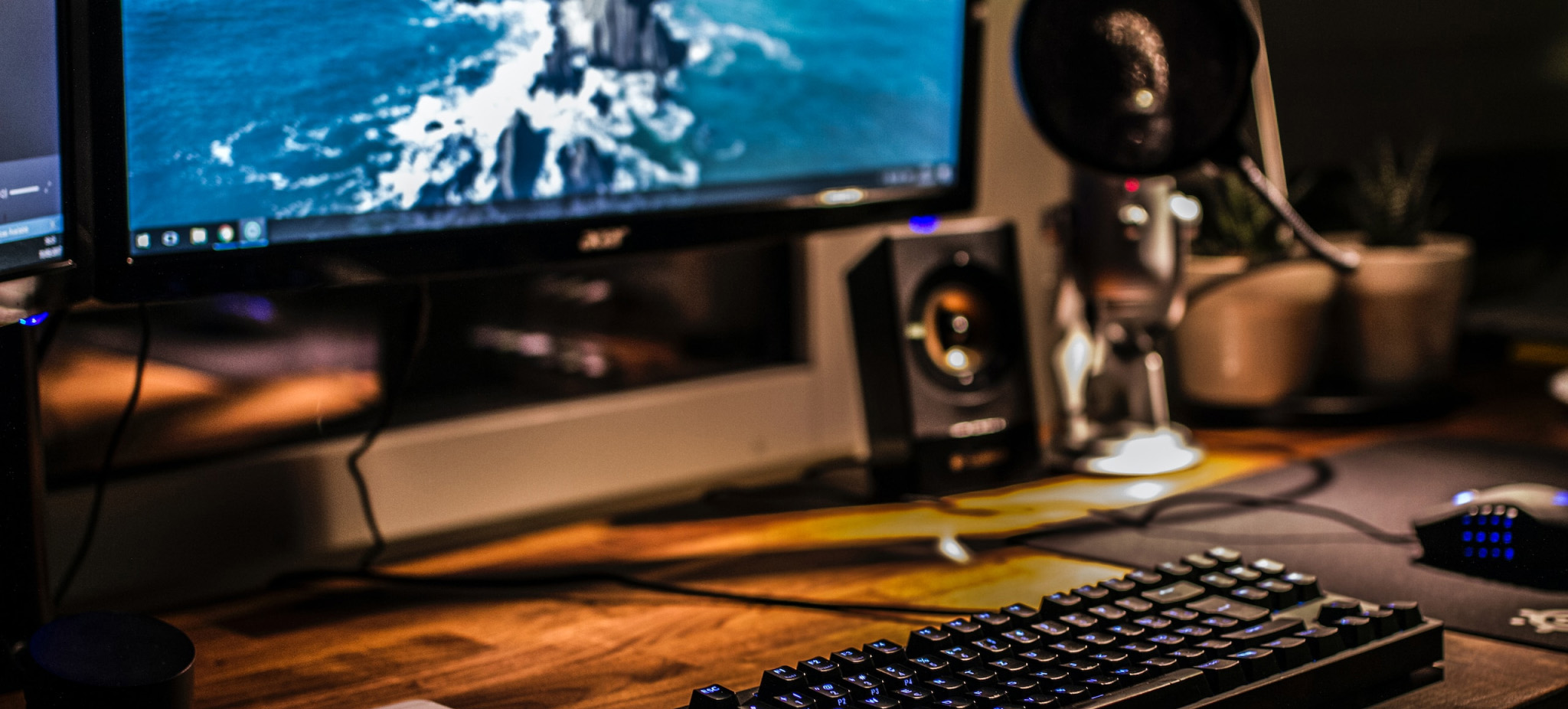 Logitech keyboard and mouse on the desk