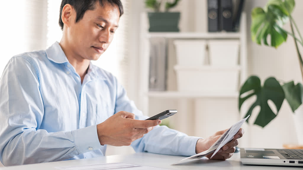 How to use your iPhone as a document scanner Asurion