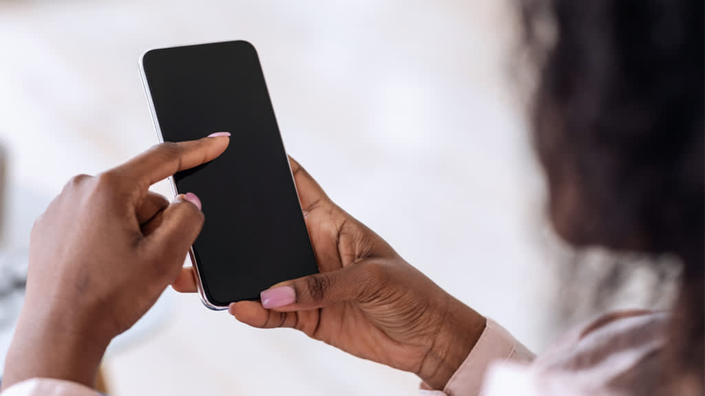 Why your phone keeps crashing and 6 ways to fix it | Asurion