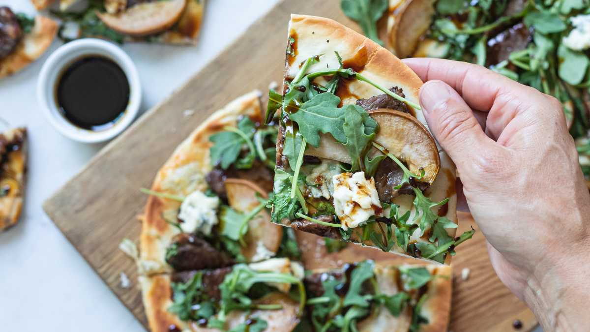 Steak, Pear, and Arugula Flatbread