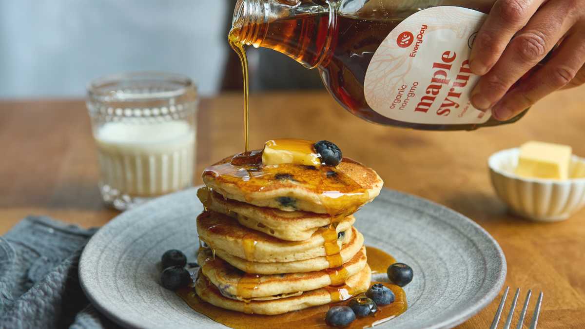 Lemon Ricotta Berry Pancakes