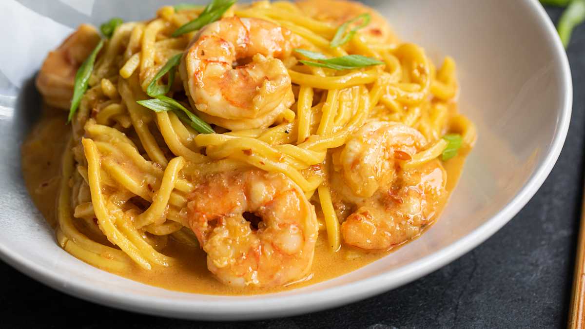 Spicy Malaysian Curry Noodles Photo