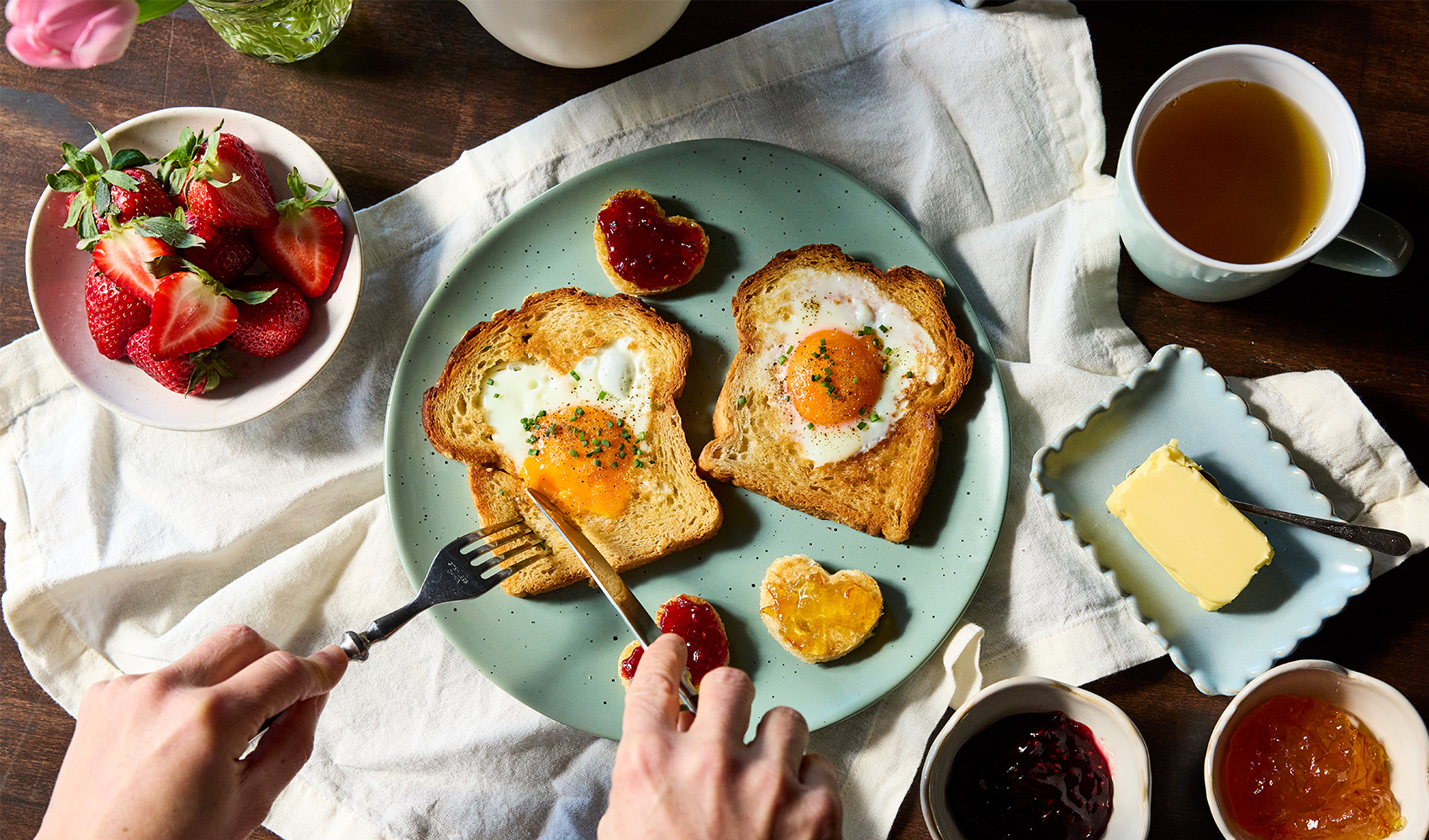 Sweetheart Eggs & Toast
