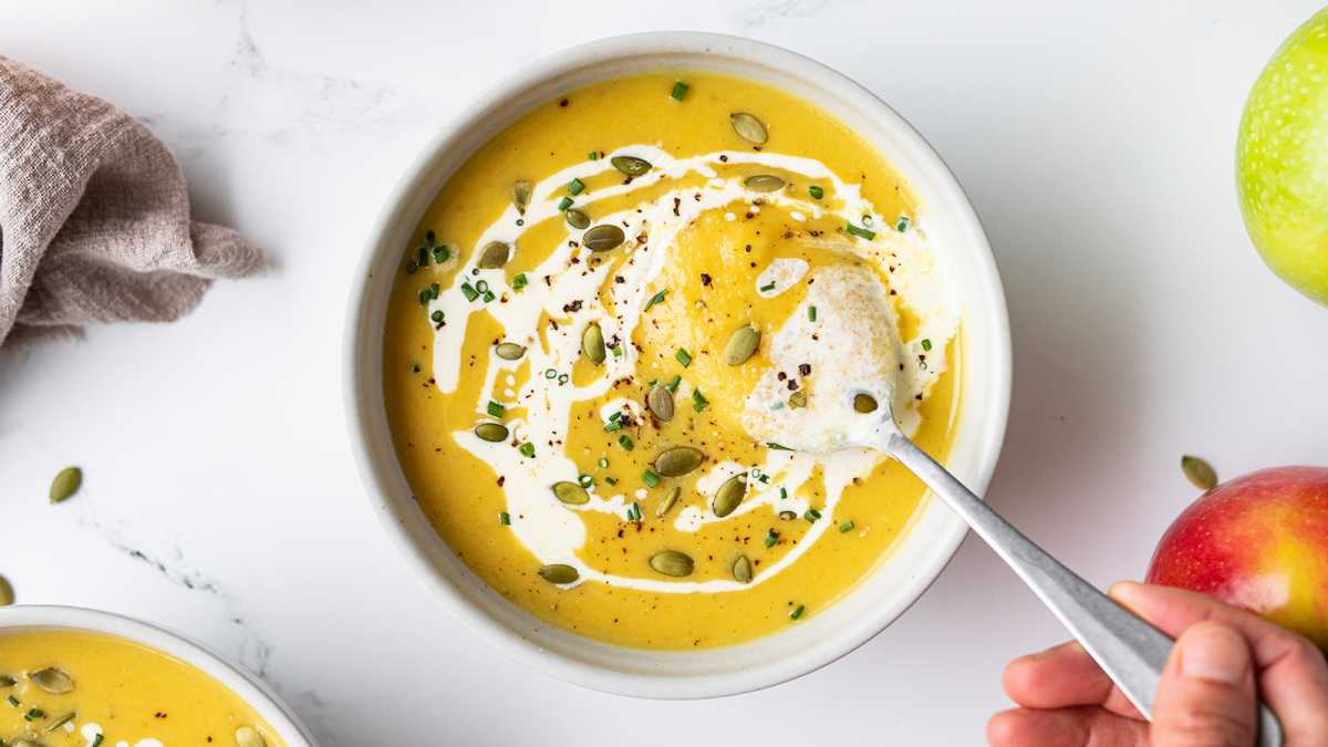 Curried Pumpkin Apple Soup