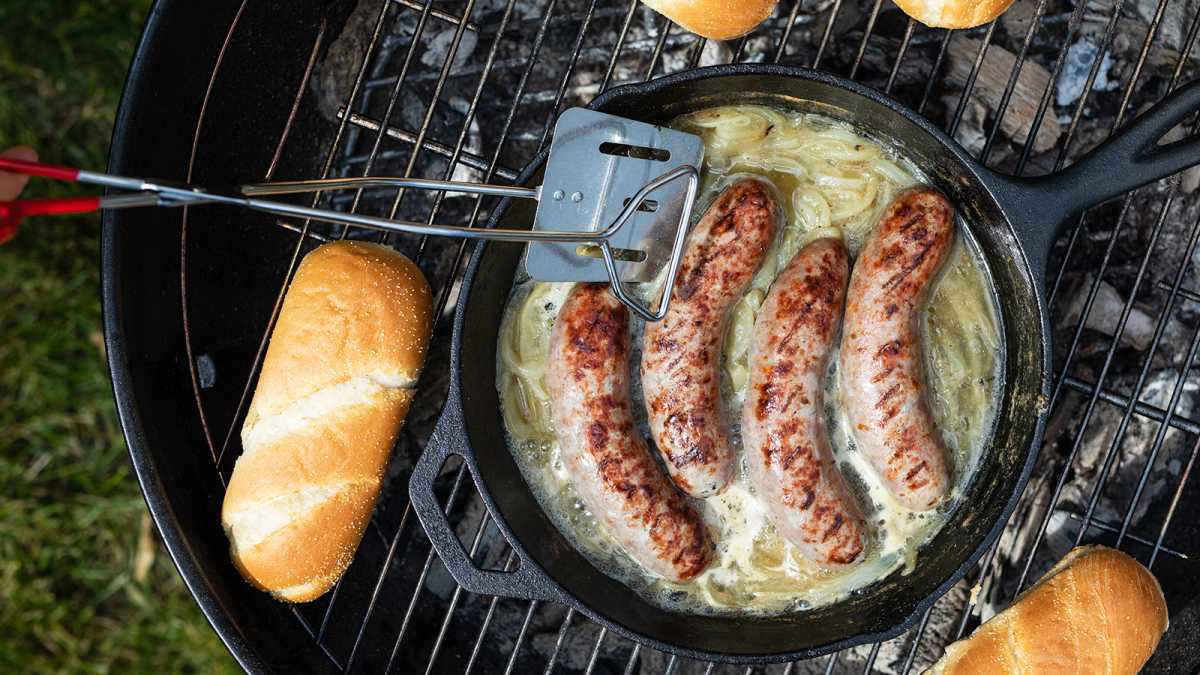 T&C Grilled Skillet Beer Brats 