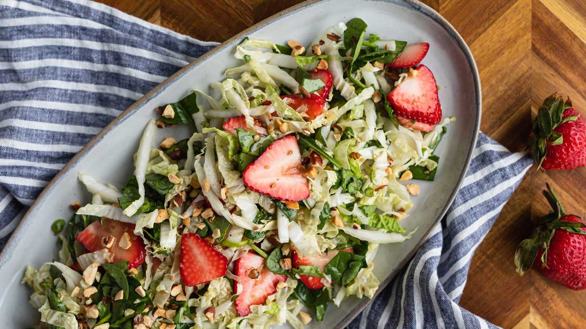 Asian-Style Strawberry Slaw