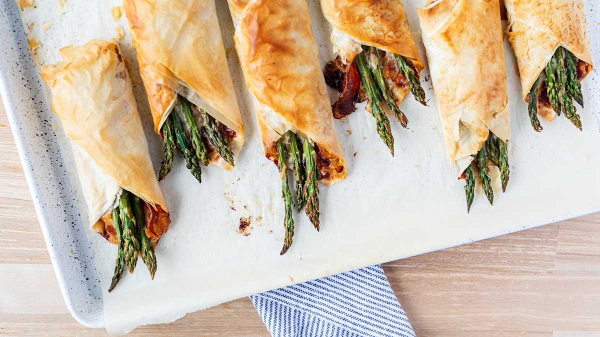 Asparagus Phyllo Bundles