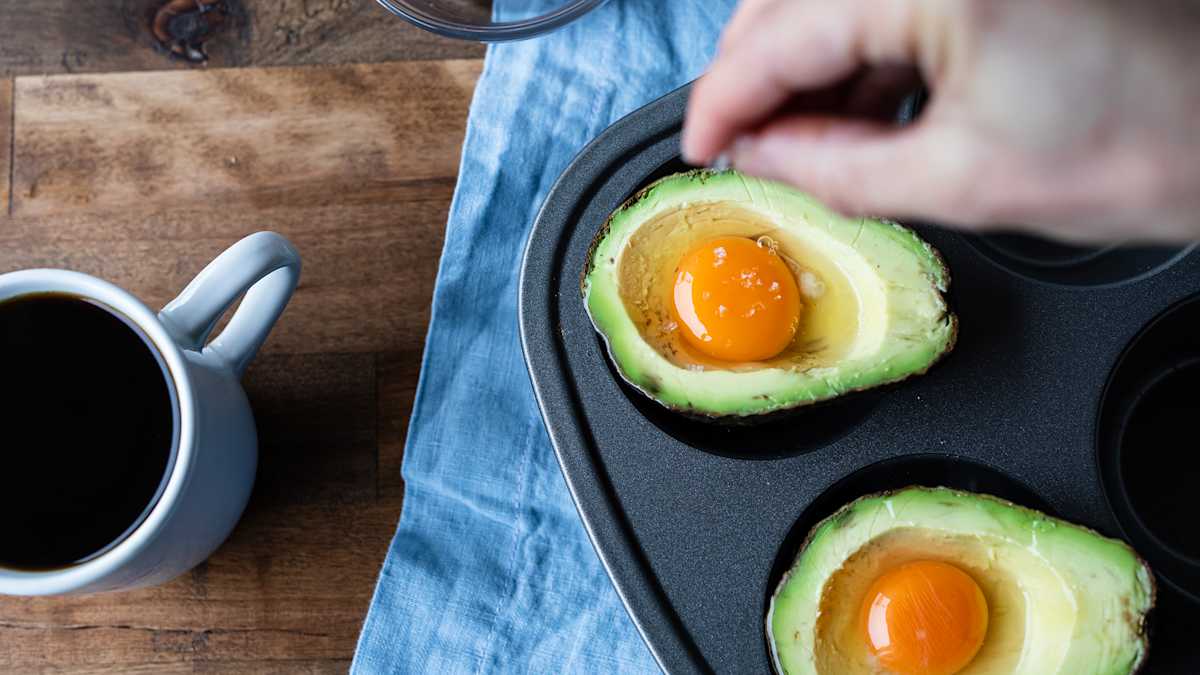 Avocado Baked Eggs