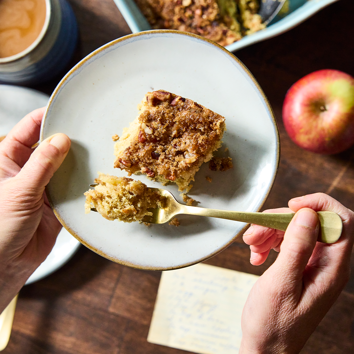 Nakata Family Apple Cake