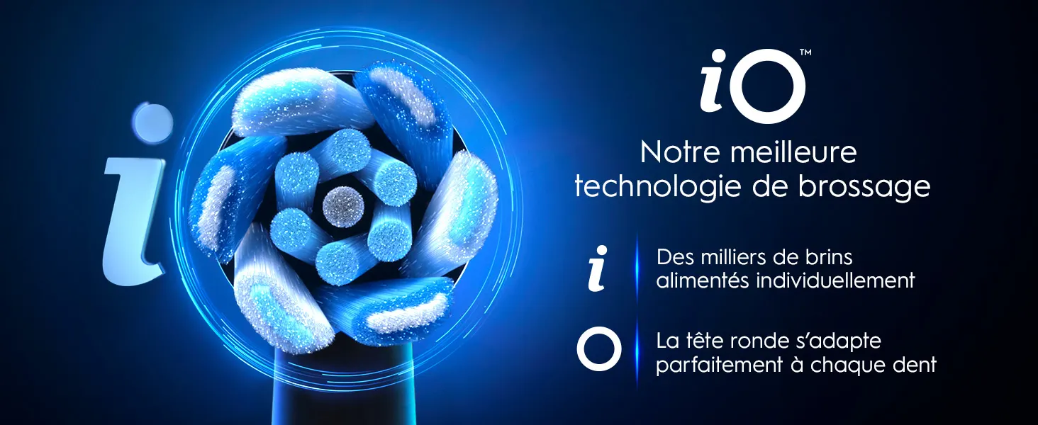 Tête de brosse à dents iO avec technologie avancée de brins bleus sur fond lumineux bleu. 