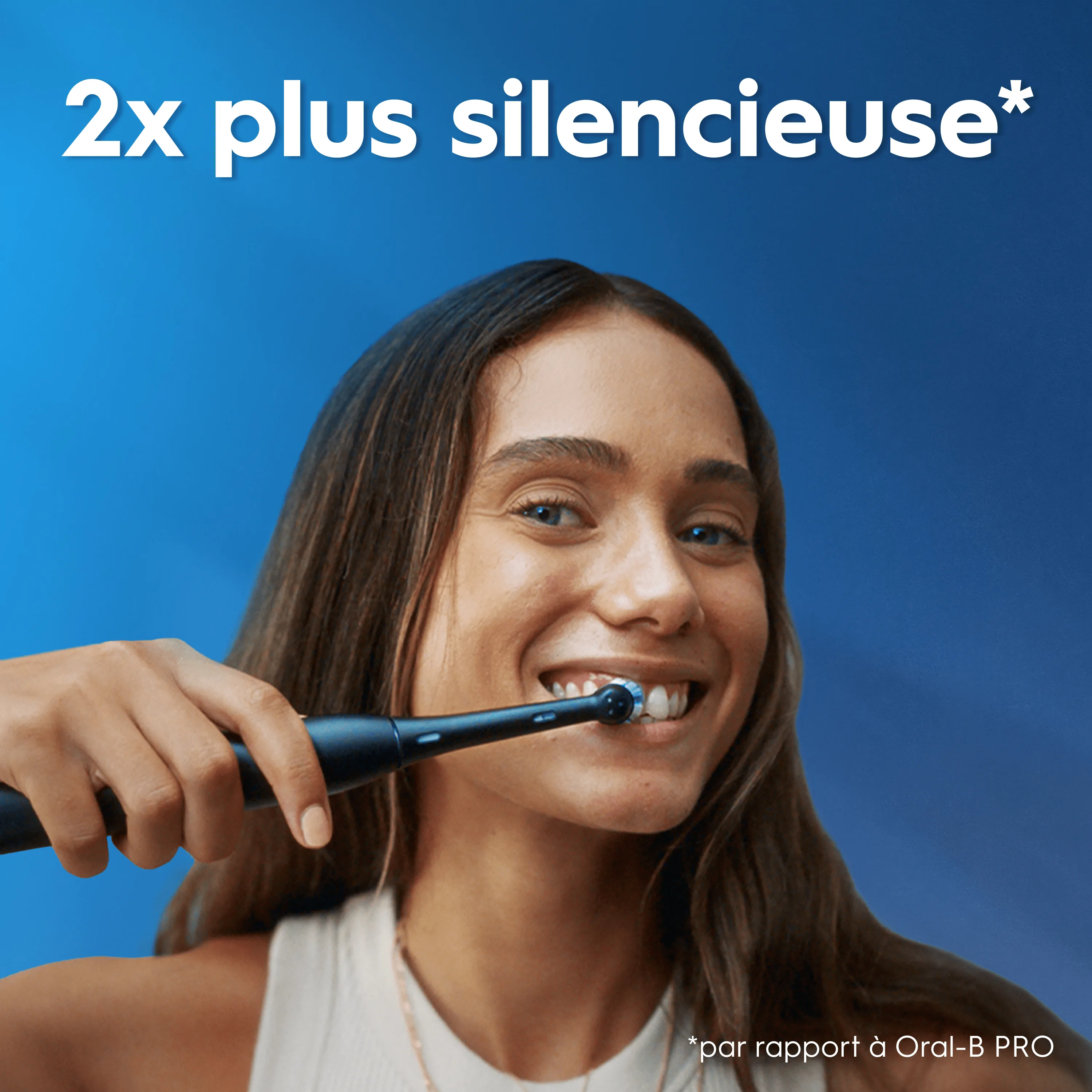 Oral-B: brosse à dents électrique en usage, 2x plus silencieuse.