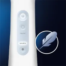 Manche AquaCare Series 4 vous permettant de personnaliser votre nettoyage grâce à 3 intensités. 
