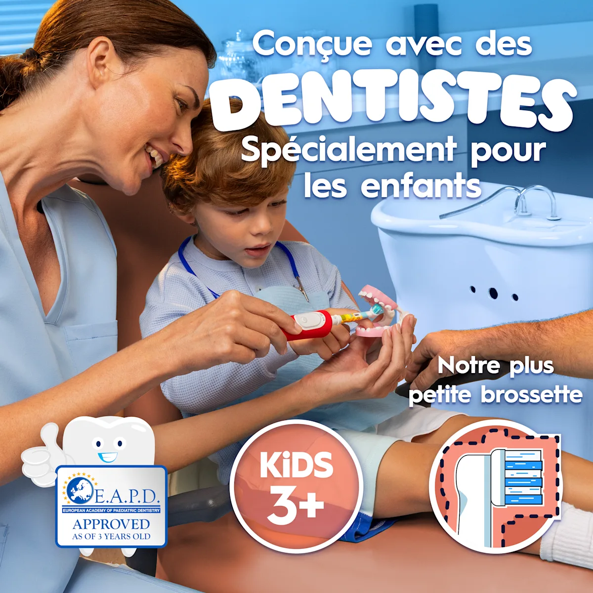 Enfant dans une chaise de dentiste tandis que ce dernier lui brosse les dents. Accrédité EAPD.