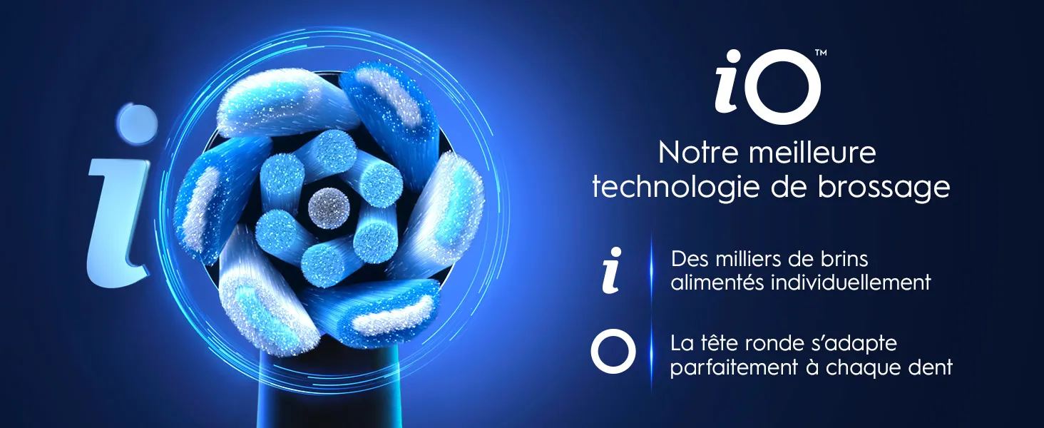 Technologie de brosse à dents iO avec tête ronde et brins bleus alimentés individuellement.