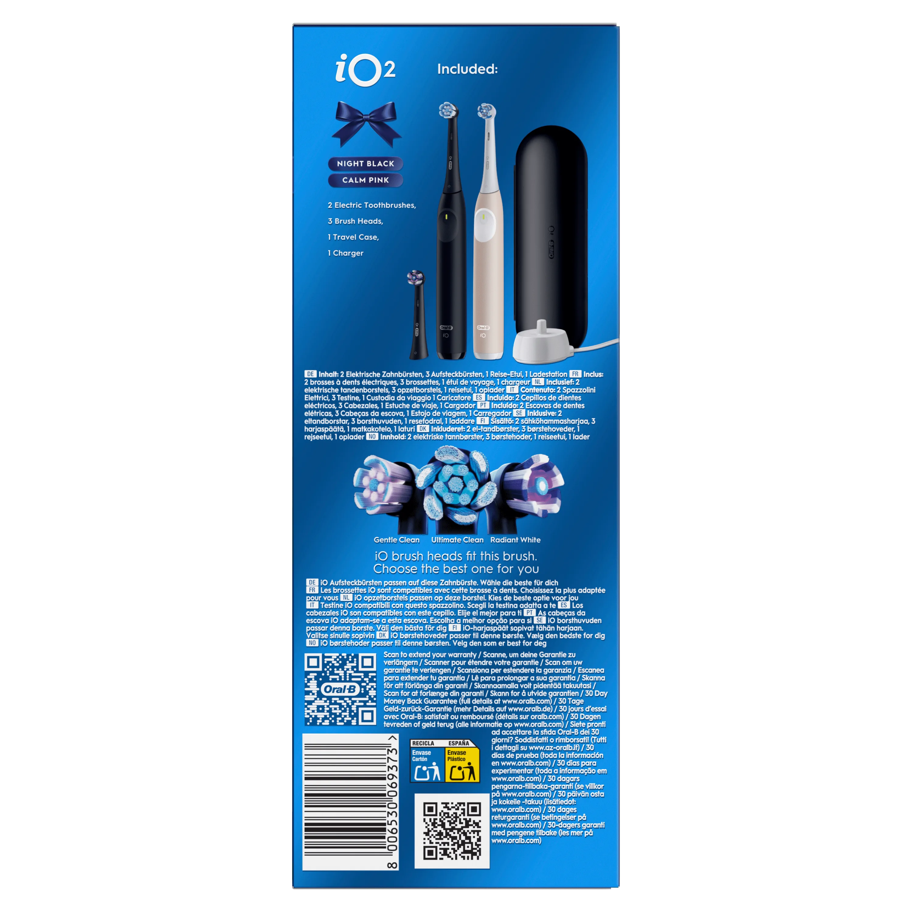 Oral-B iO2, incluant deux brosses à dents électriques, trois brossettes, un étui de voyage et un chargeur.