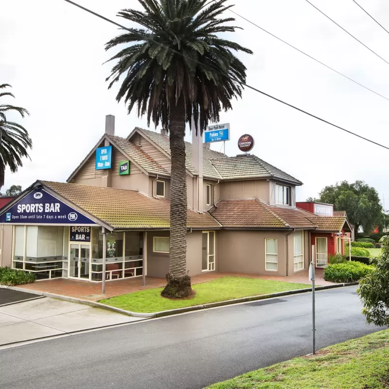 Photo of Deer Park Hotel