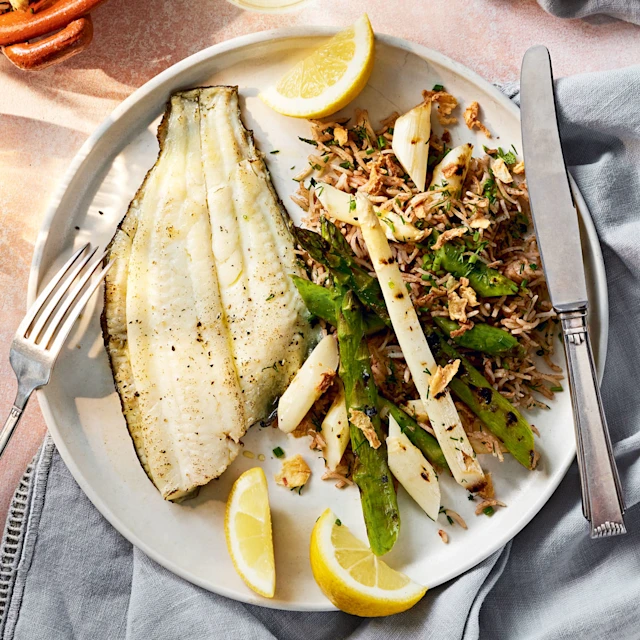 Mixed Asparagus Tamarind Rice with Plaice