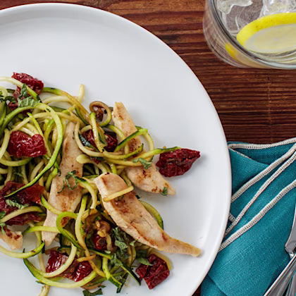 Courgetti with Chicken & Sundried Tomatoes