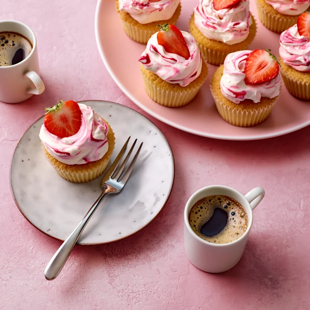 BerryWorld Strawberry and Cream Cupcakes