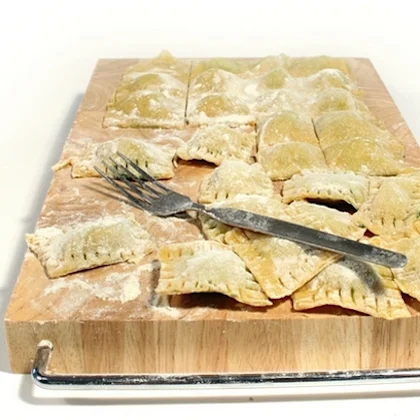 Doves Farm Spinach and Ricotta Pasta Parcels