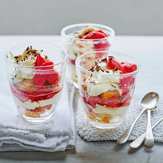 Rhubarb & Amaretto Tiramisu