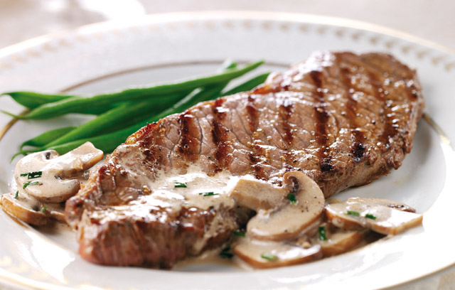 Sirloin Steaks with a Whisky and Mushroom Sauce