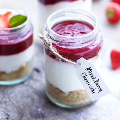 Summer Mixed Berry Cheesecake