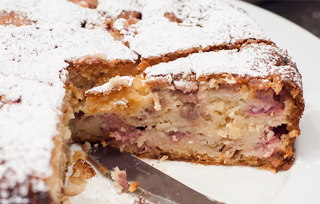 Rhubarb Cake
