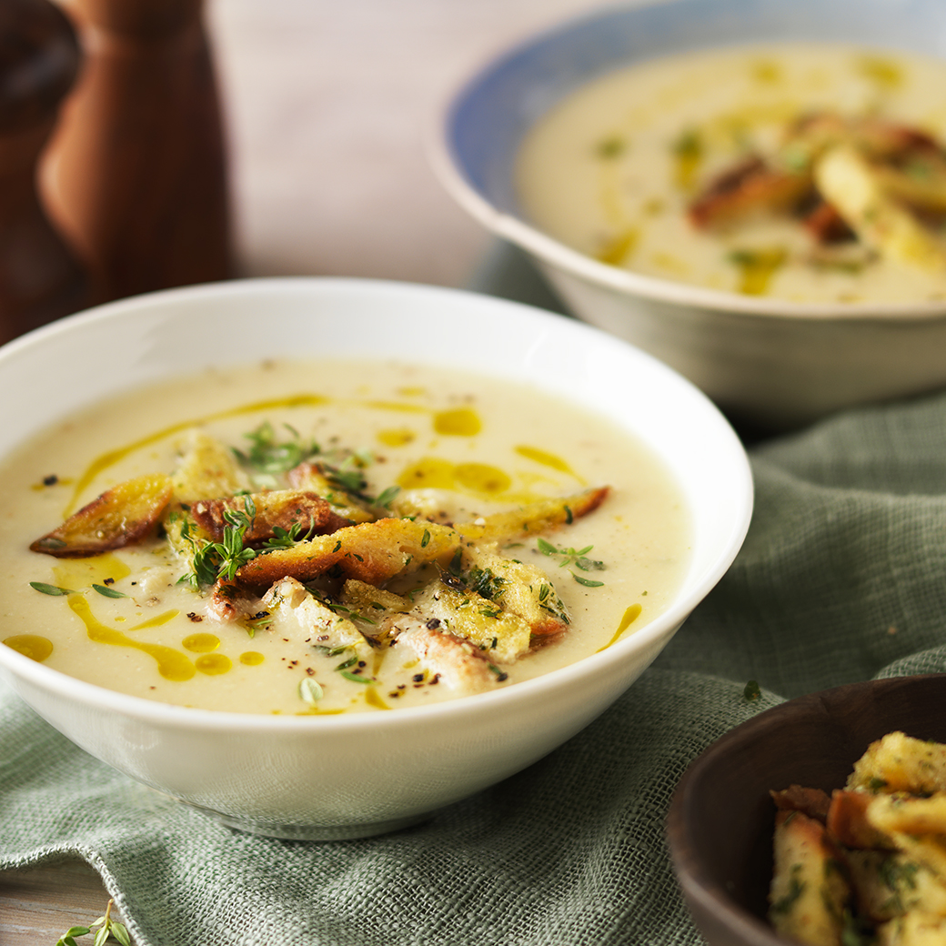 Roasted Cauliflower & Garlic Soup with Thyme Croutons