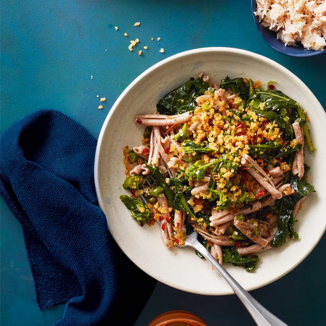 Purple Sprouting Broccoli with Spelt Pasta