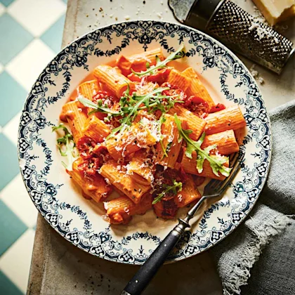 Rigatoni with Creamy Tomato and Vodka Sauce