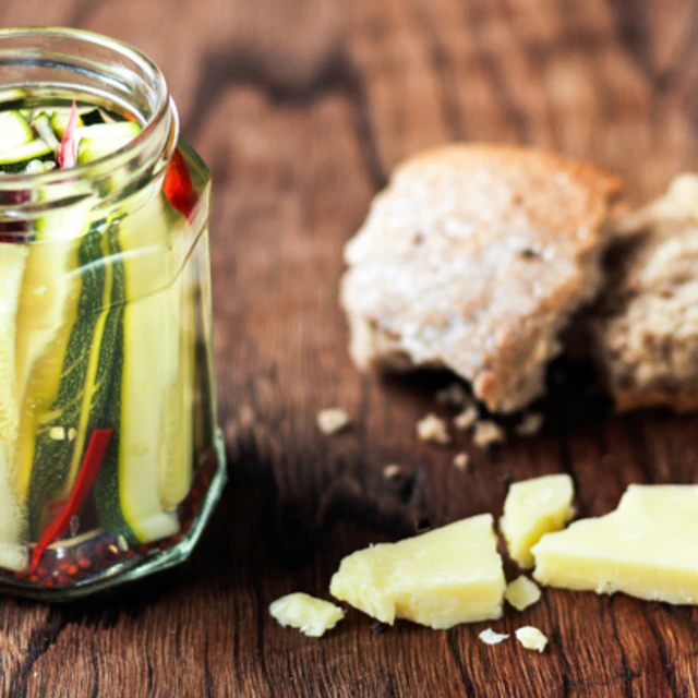 Quick Pickled Courgette