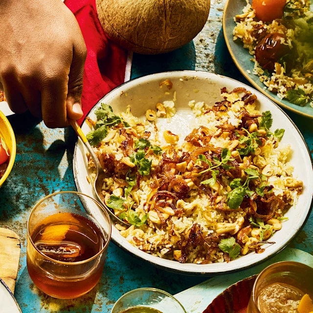 Caramelised Onion and Toasted Cashew Rice