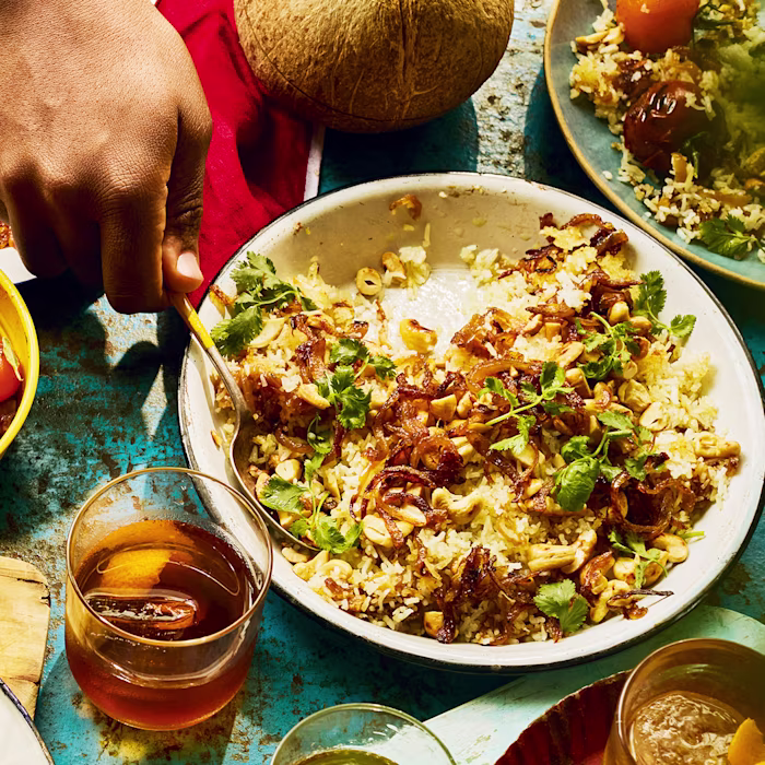 Caramelised Onion and Toasted Cashew Rice
