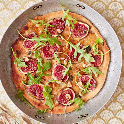 Frying Pan Pizza with Figs and Garlic Jam