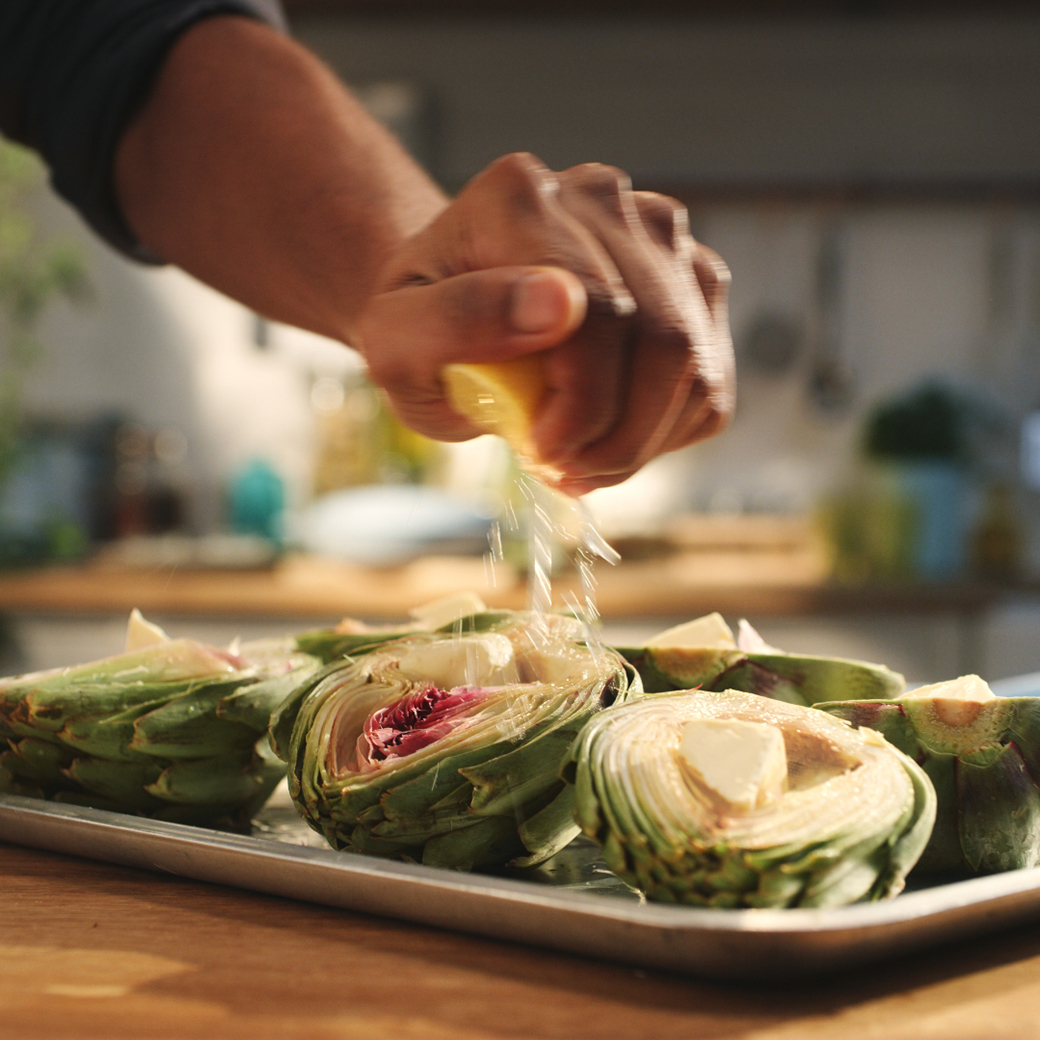 Whole Globe Artichoke with Lemon and Lurpak® Light Butter